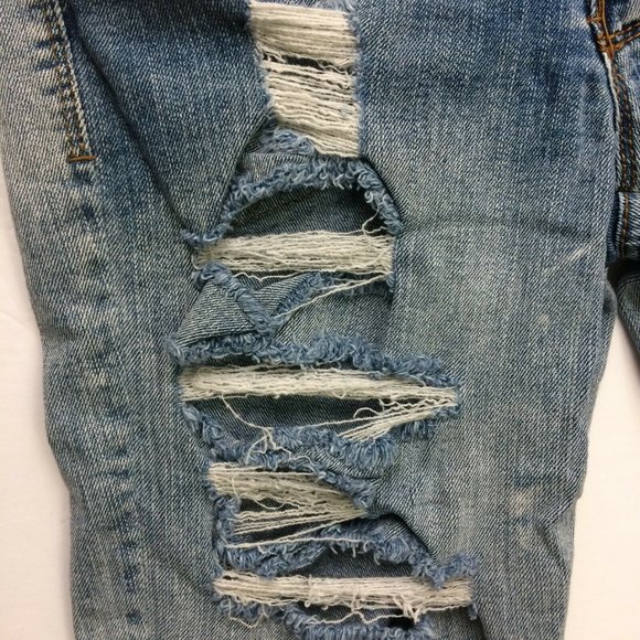 Rue 21 Womens Capris Crop Jeans Sz 6 Distressed Faded Ripped Raw Hem 26x12" Y2K - Picture 2 of 7